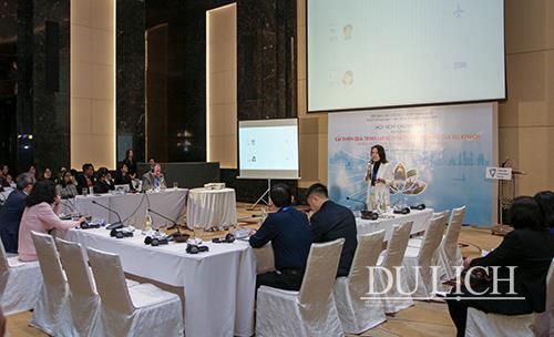 Đại diện Google Việt Nam trình bày tại hội nghị